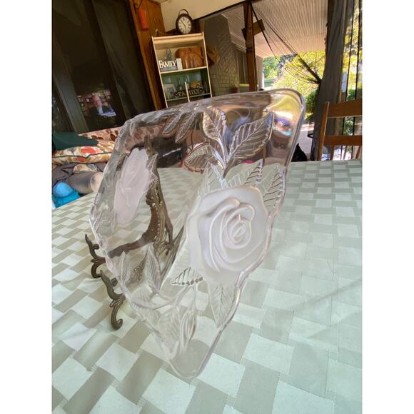 Cristal d'Arques Clear & Frosted Glass Tray with Roses 14 in X 8.25 in France - Picture 13 of 14